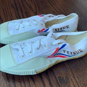 Classic white Feiyue